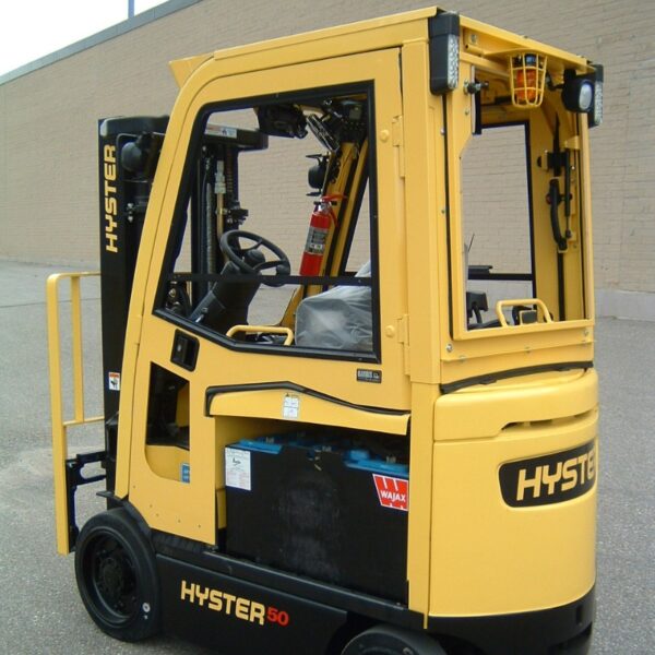 E45XN-33,E50XN-33,E55XN-33,E60XN-33
(STD OHG HT 88.5")
(OPTIONAL OHG HT 86.5")
**IF ELECTRIC HEATER IS REQUIRED, TRUCK MUST BE EQUIPPED WITH FINGERTIP MAST CONTROL - Image 2